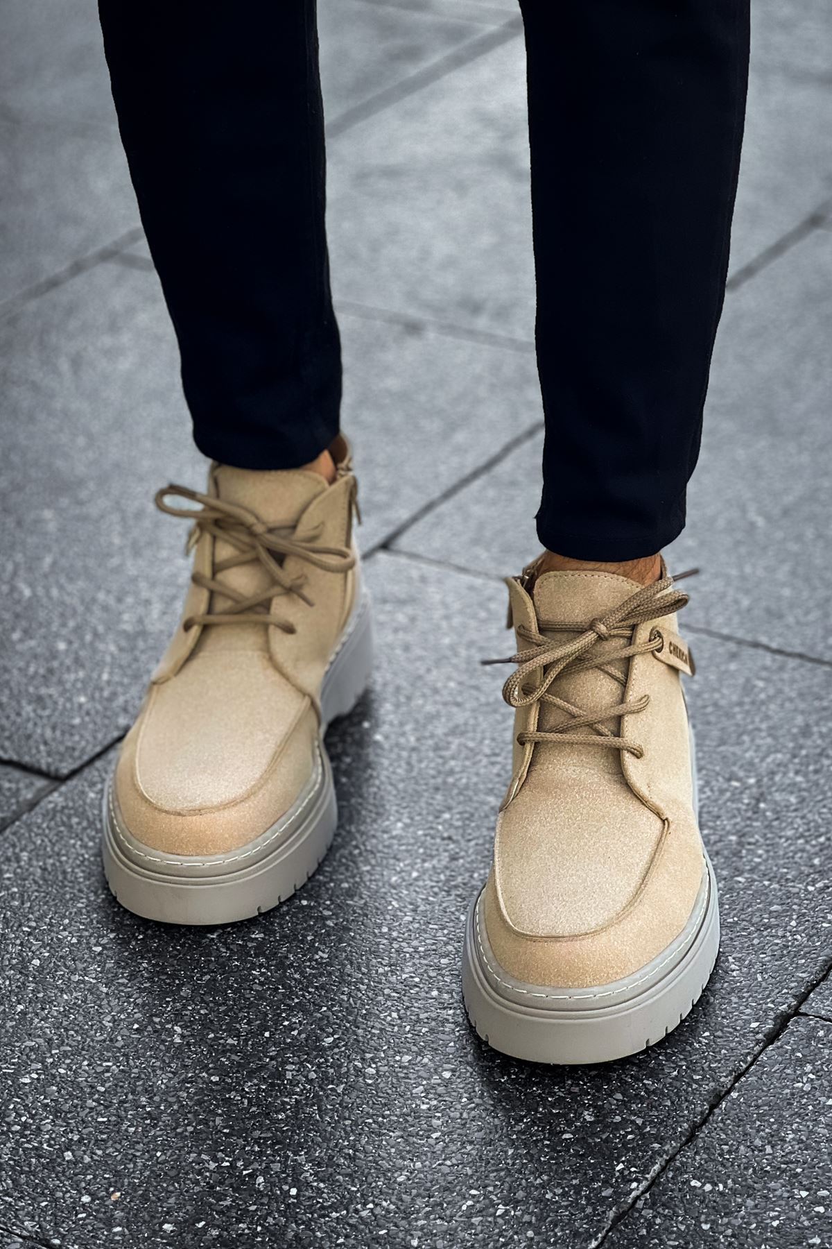 MN213 - SRT Bryggen Erkek Bot KUM